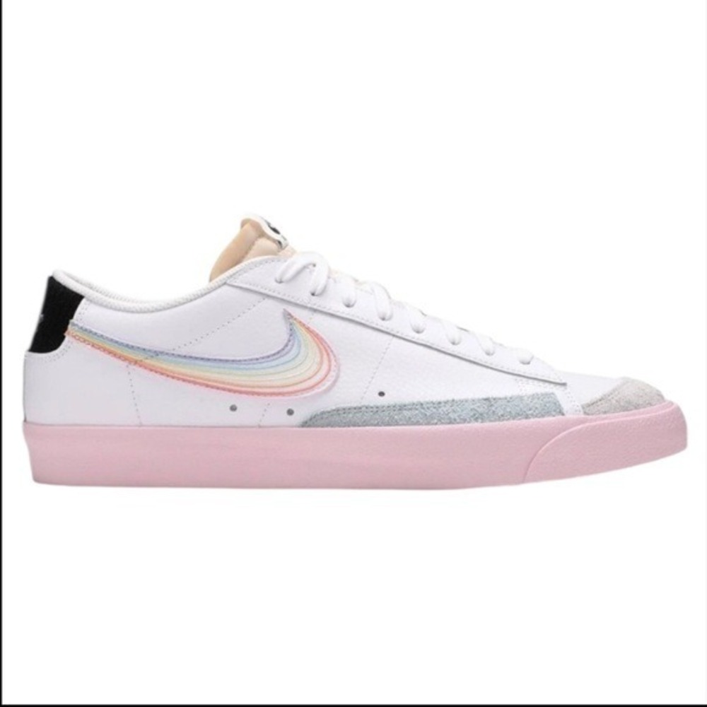 Nike Menβs White Sneakers with Pink Sole and Rainbow Swoosh